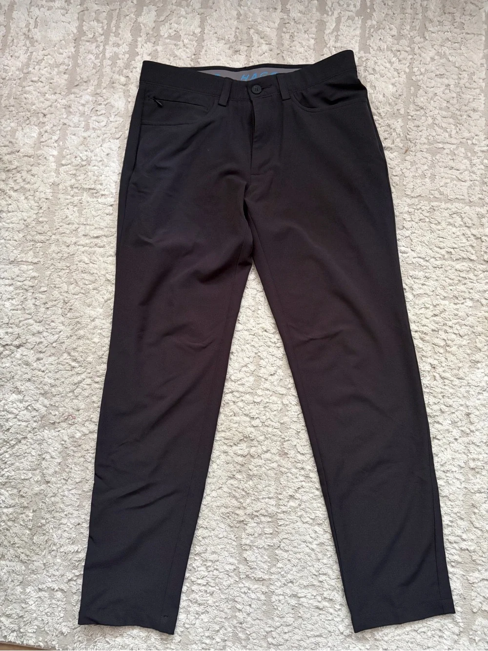 Haggar Men's active series, tech pants Black Lightweight Dress Pants 30x32